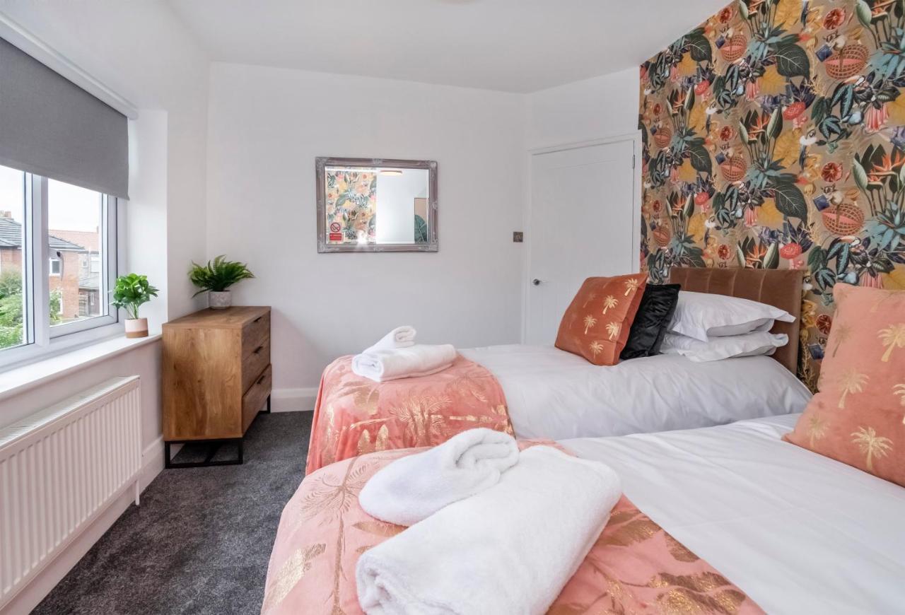 Stylish Hot Tub House With Free Parking! Villa York Eksteriør bilde